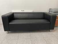 Sofá IKEA, KLIPPAN, Bomstad preto