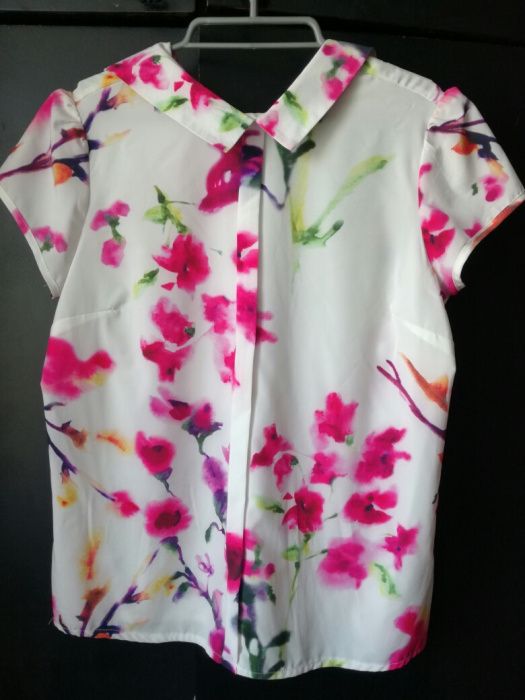Nowa, Letnia koszula w kwiaty zwiewna, biała różowa, r. S/36, Fever