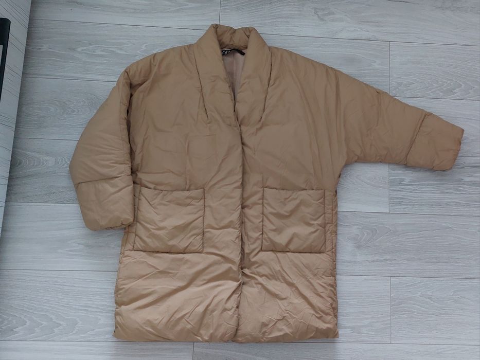 Тепла жіноча куртка Zara розмір м