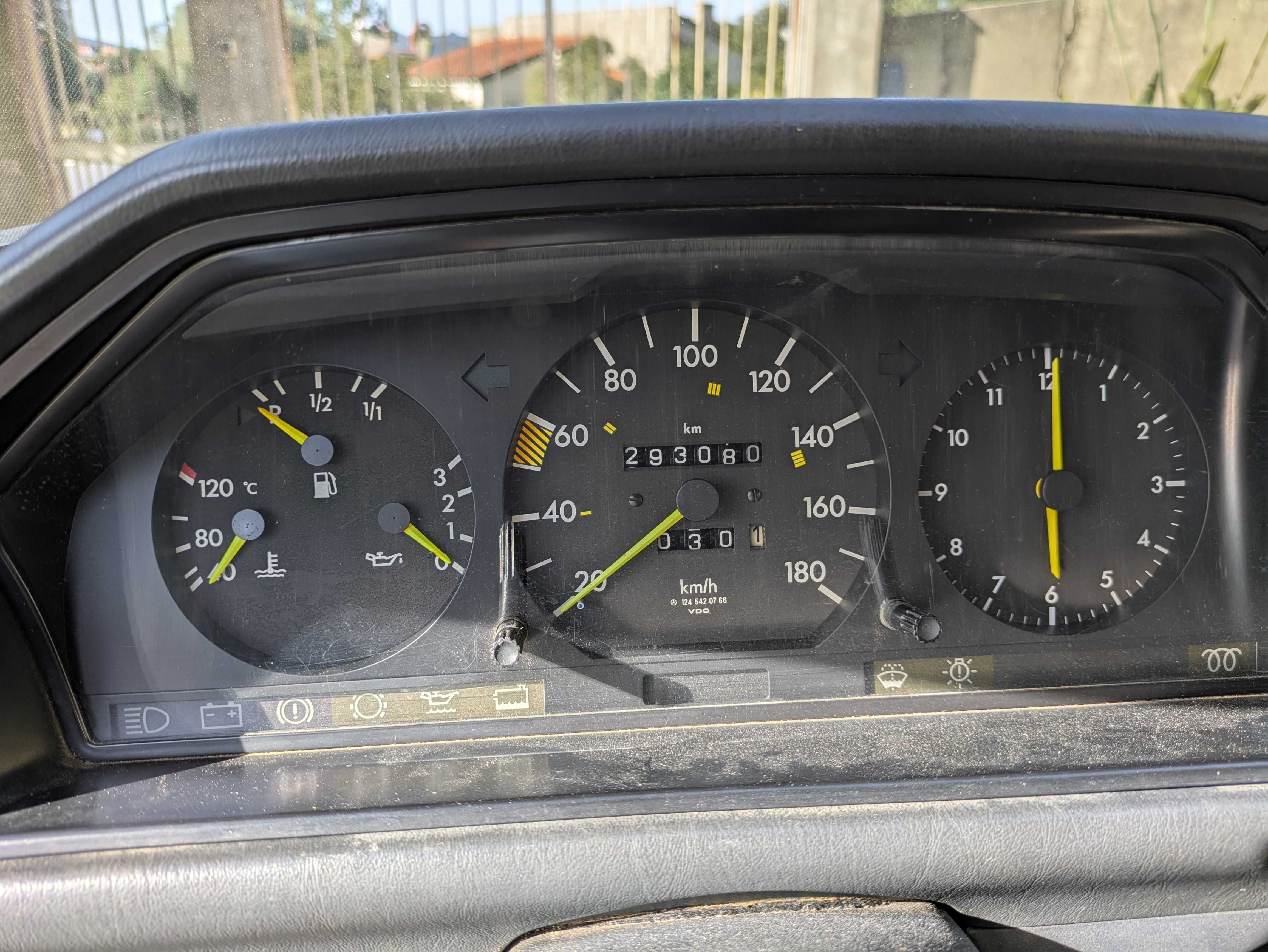 Mercedez-Benz 200TD (carrinha) 1987