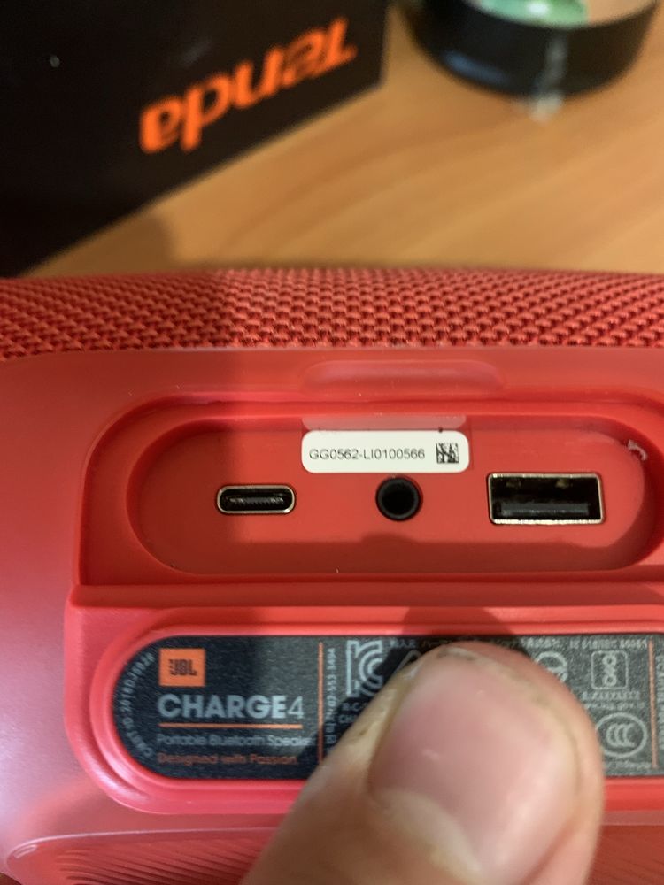 Jbl charge 4 идеал