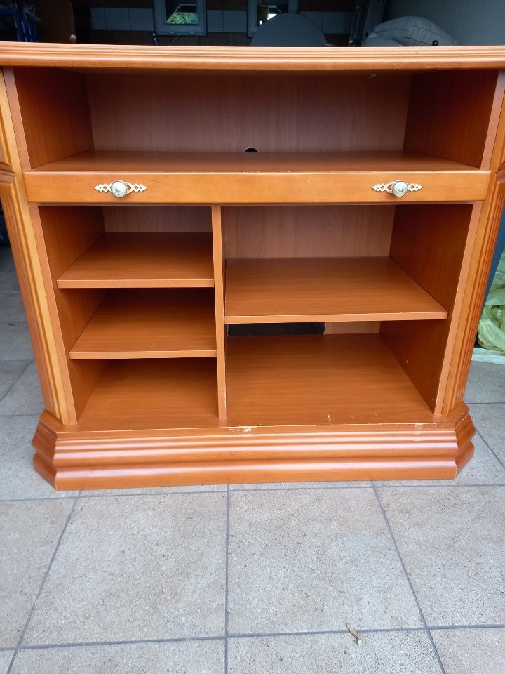 Szafka RTV wys. 80 cm