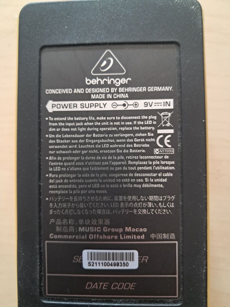 Behringer EQ700 bas equalizer