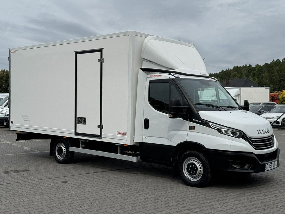 Iveco Daily 35S18 H  Hi-Matic Salon PL 10-palet drzwi boczne Lampy Led Dostępny od Ręki
