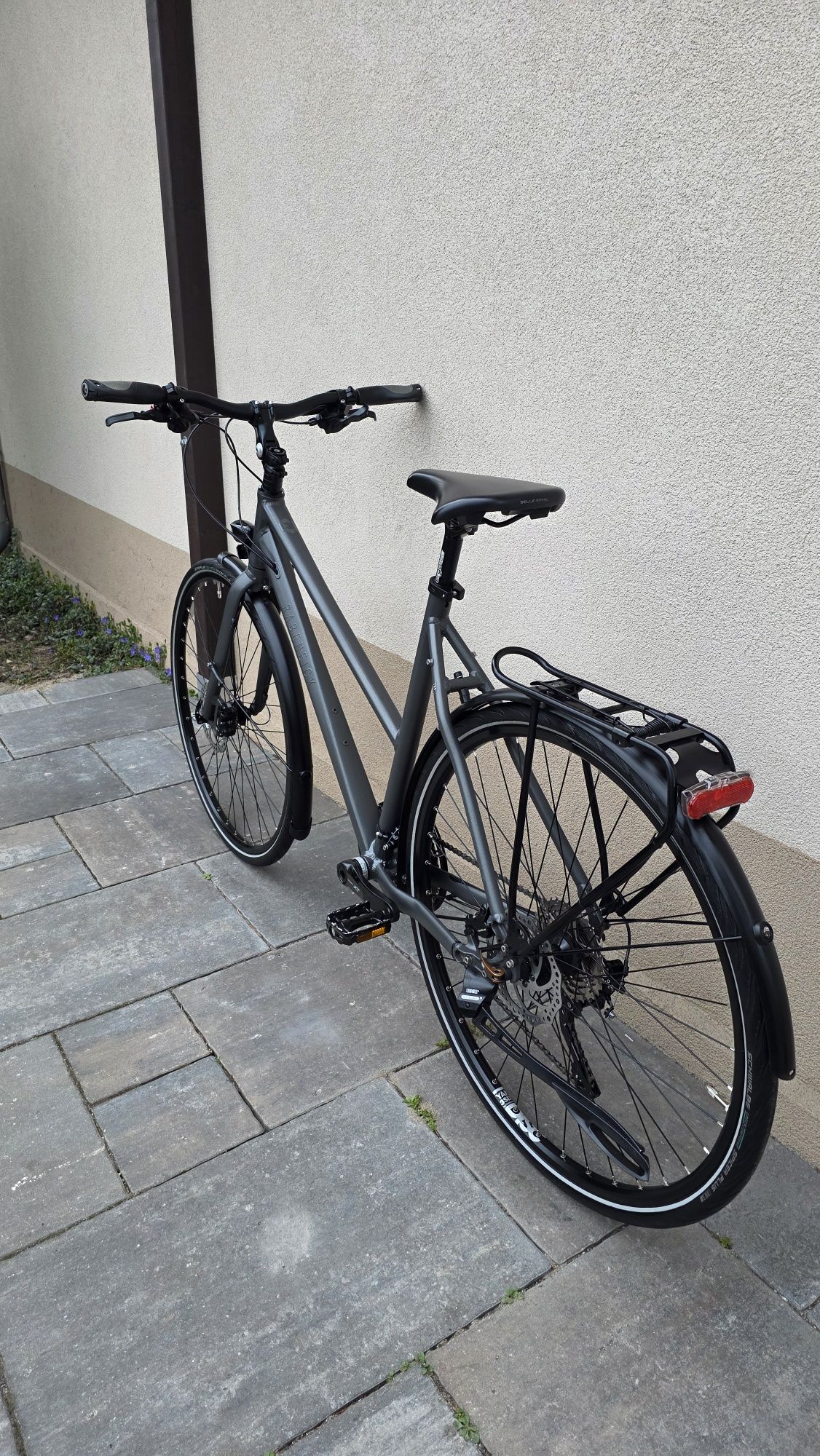 Rabeneick TS5,3x10 Shimano Deore, hydraulika, 56 cm,28",super stan