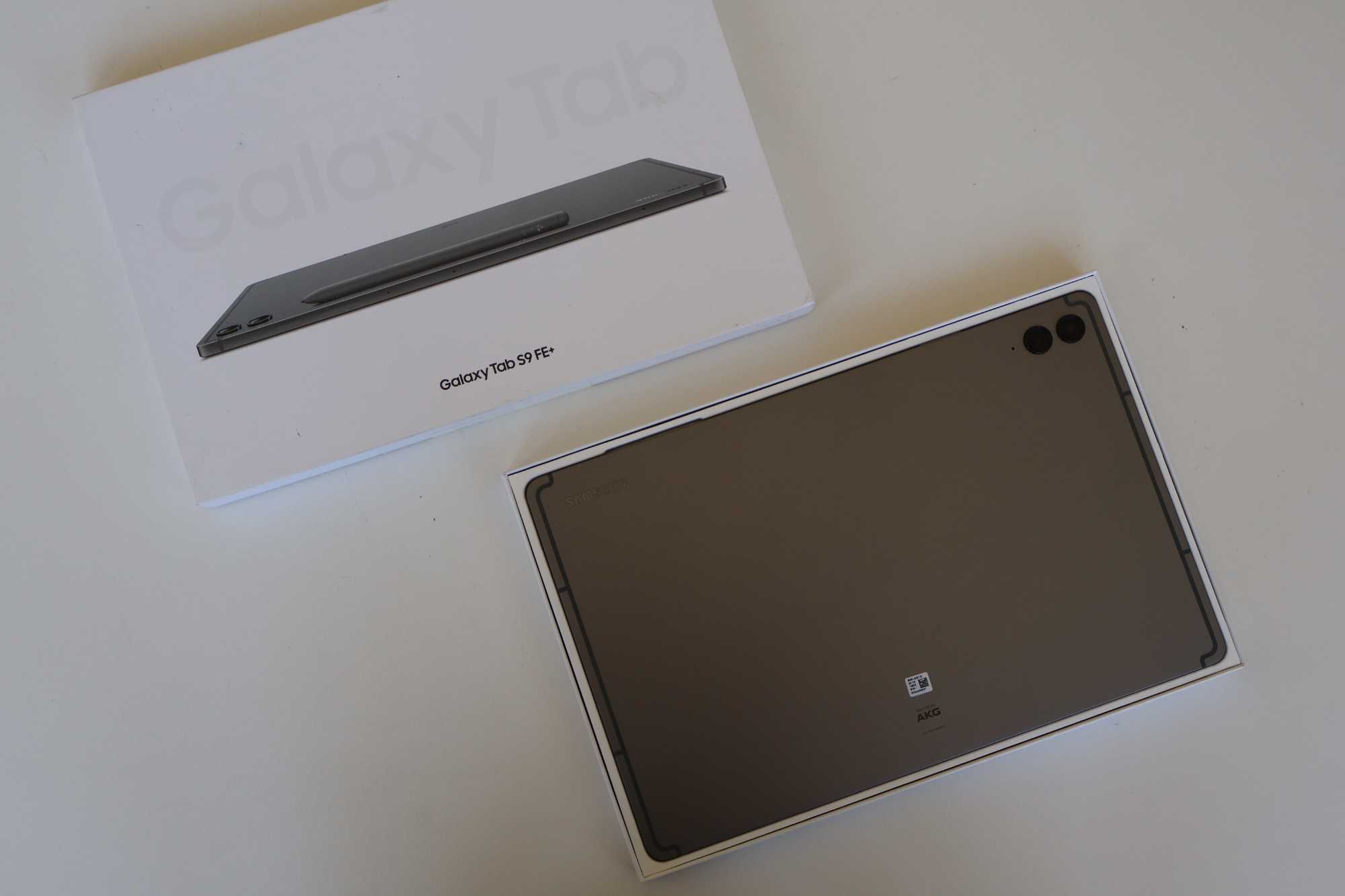 Планшет Samsung Galaxy Tab S9 FE+ Plus 12.4" SM-X610 8/128GB Gray