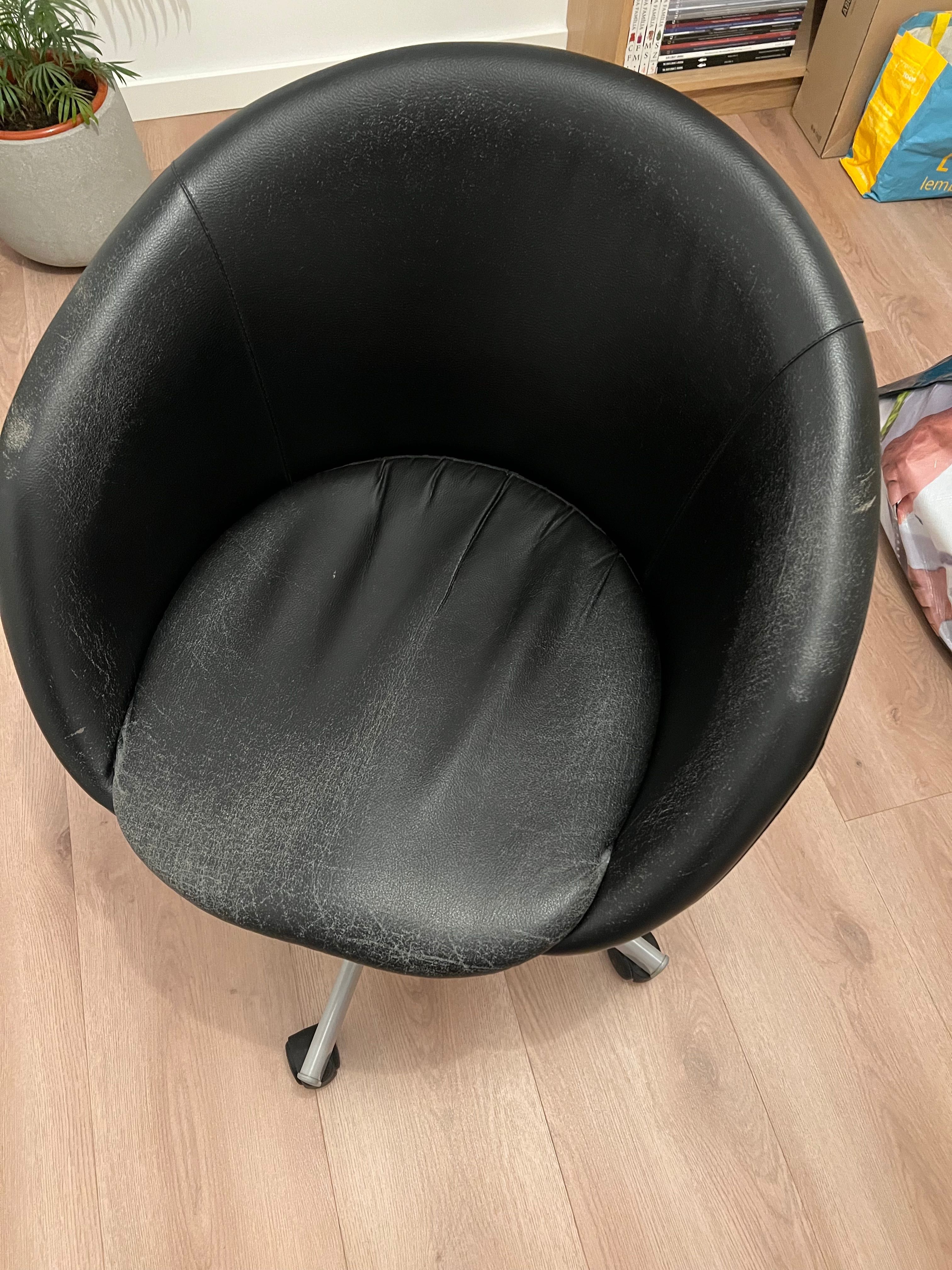 Cadeira giratória de escritório SKRUVSTA Ikea