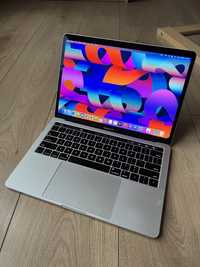 MacBook Pro 13,3” TOUCH BAR TOUCH ID 8/256 GB w bardzo dobrym stanie!