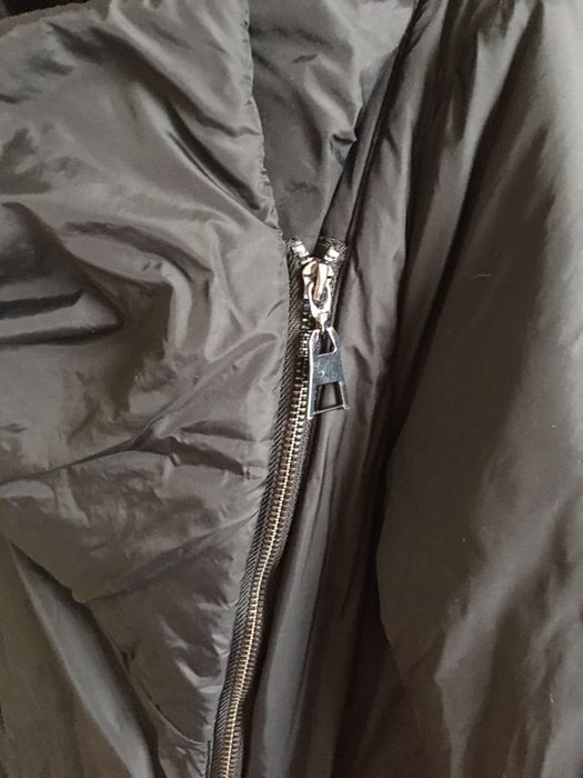 Пуховик черного цвета Mohito