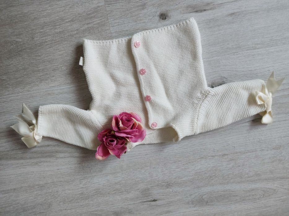 Piękny sweterek sweter bolerko kwiaty róże 3d handmade unikat 0-3 m