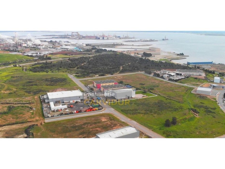 Lotes de Terreno em Parque Industrial (SAPEC BAY)