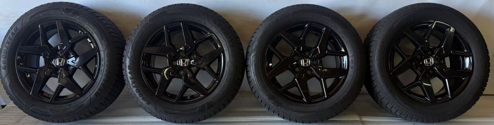 Honda CR-V E-PHEV koła Alu 235/60r18 Goodyear Zima 5x114,3 Oryginał