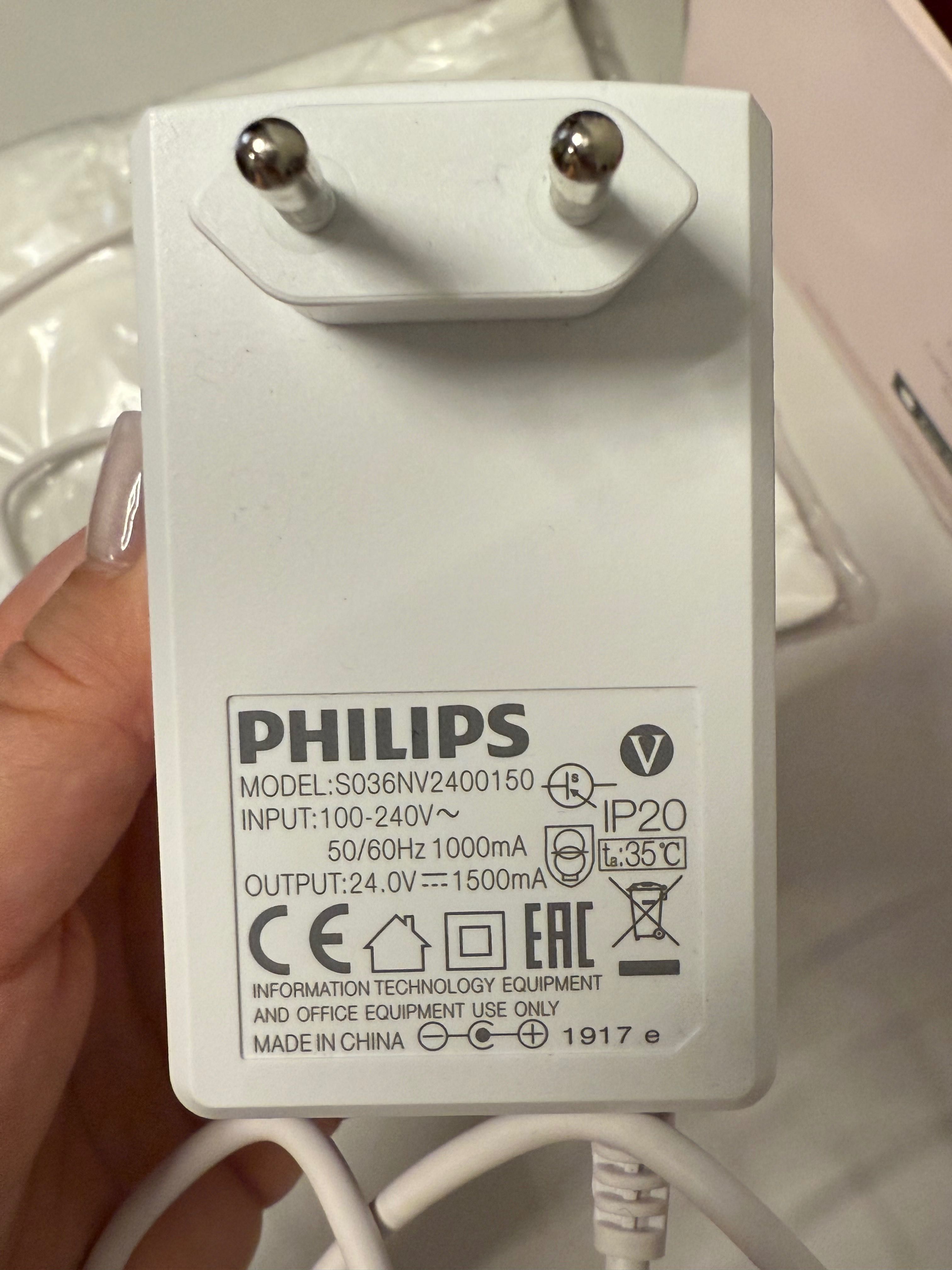 Фотоєпілятор Philips Lumea