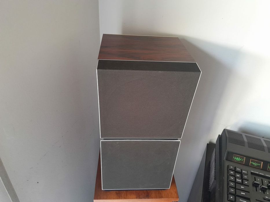 Colunas Bang Olufsen