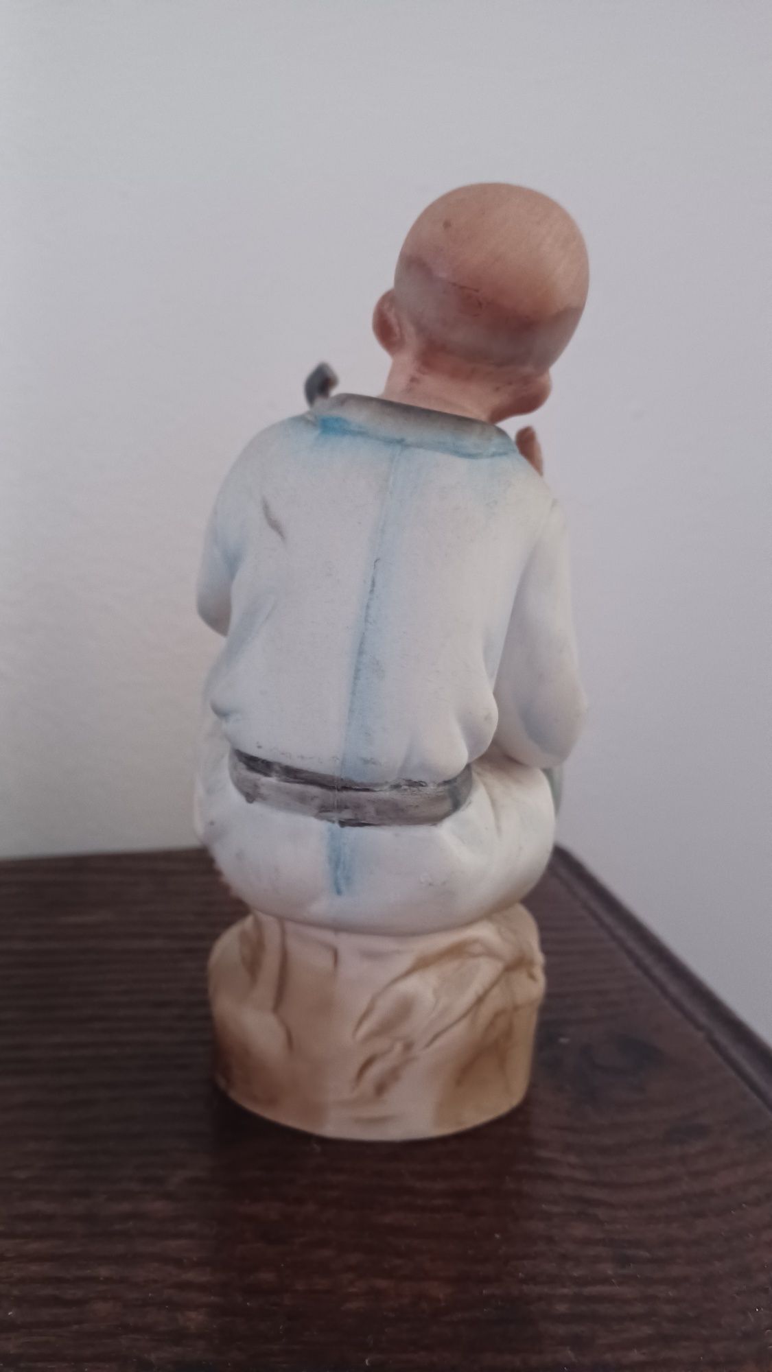 Figura chinesa em bisque