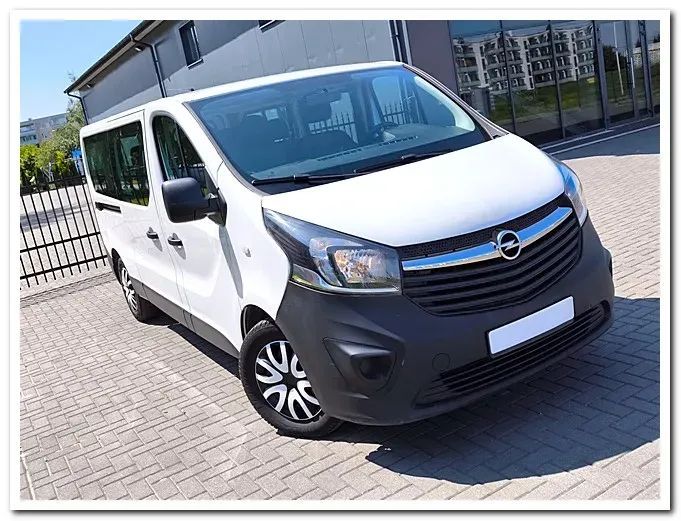Opel Vivaro Navi 9-osobowy
