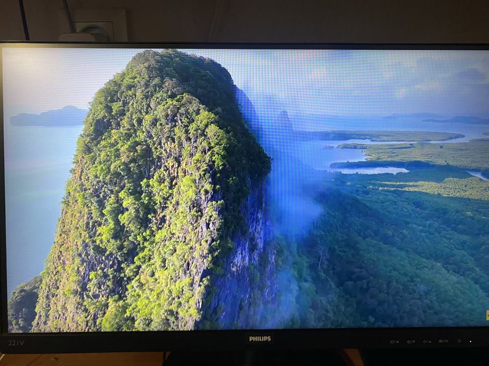 Монитор philips v line 22"