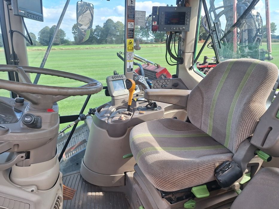 Kombajn do trawy w rolkach Brouwer Robomax JD