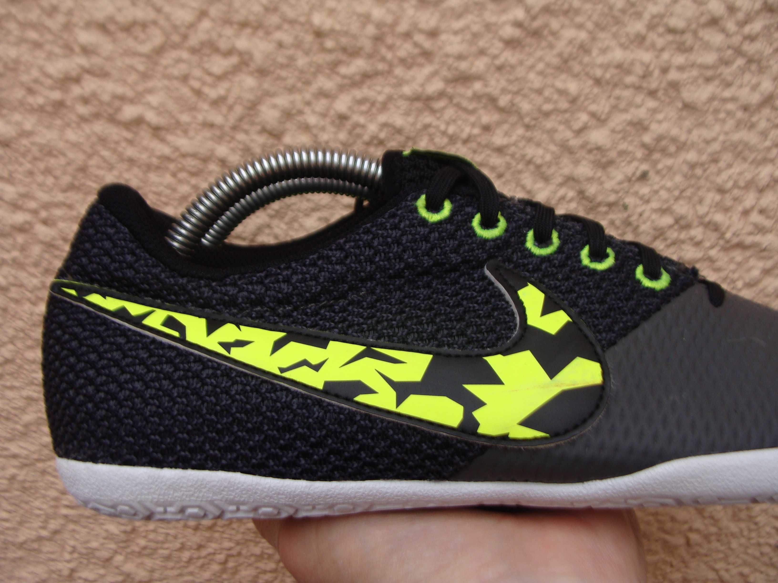 41/26 см Nike кроссовки сороконожки футзалки оригинал