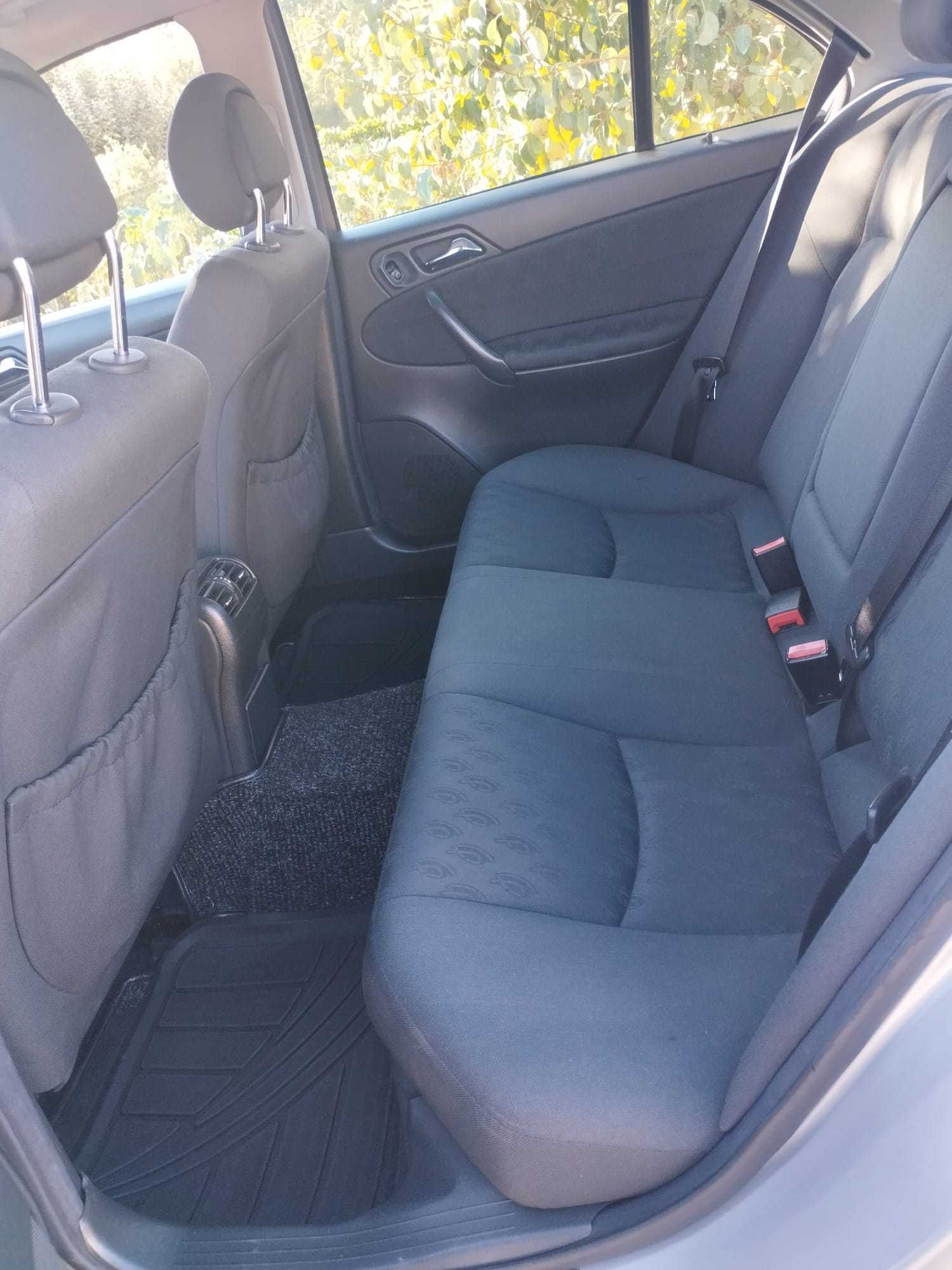 Mercedes Benz C220
