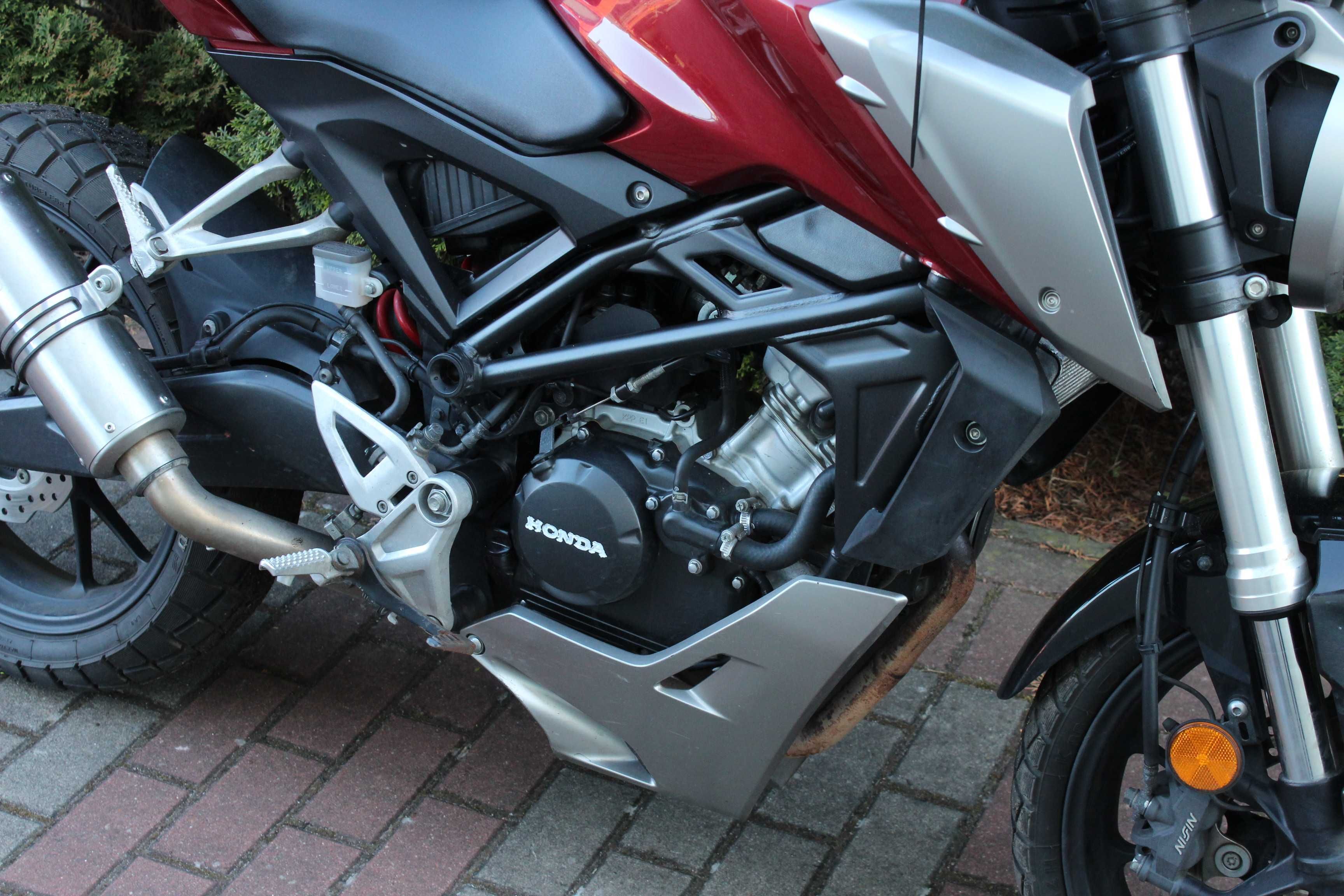 HONDA  CB 125 R CBR rok 2018 raty na telefon transport kat. B