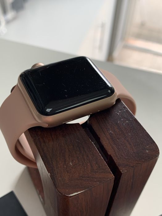 Оригінальні  Apple watch series 3 38 mm