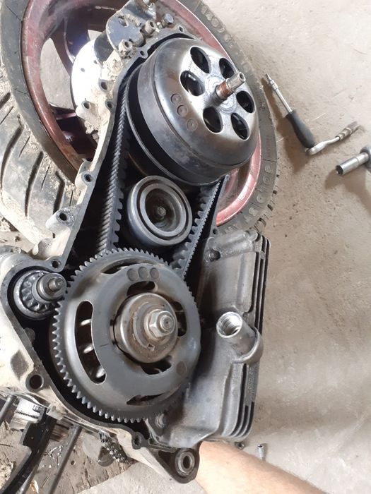 Розборка двигуна PIAGGIO Х9 APRILLIA  125 180см3