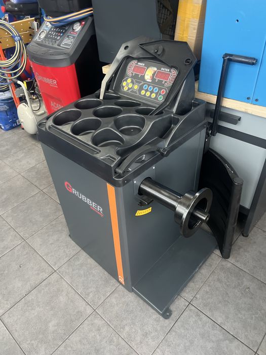 Maszyny wulkanizacyjne wyważarka do kół i monterka hofmann