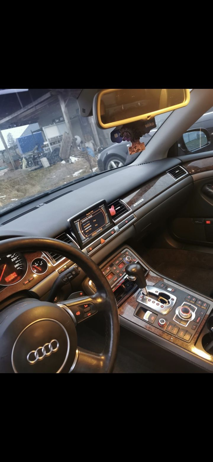 Audi A8 D3 Long 4.2 ben-gaz