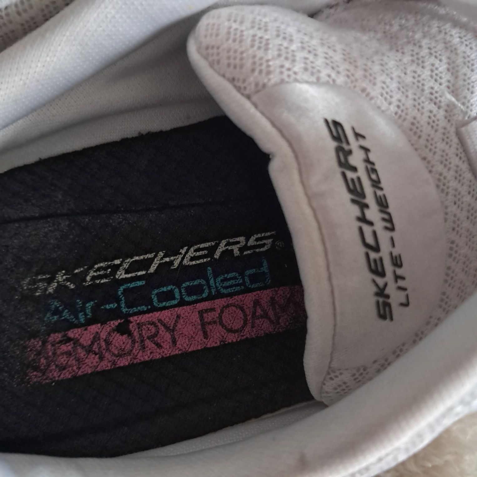 Damskie buty sportowe Skechers