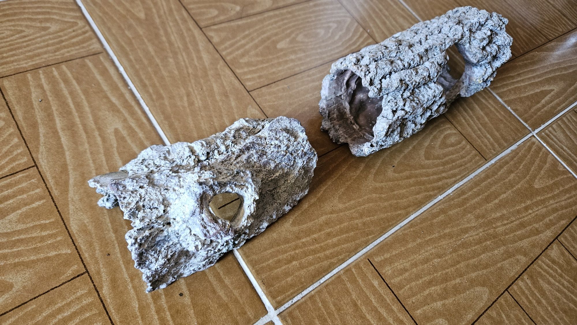2 Troncos de Plástico efeito Madeira (Aquários/Terrarios)