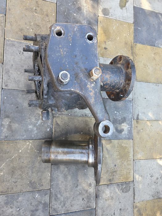 Поворотный кулак, шар, корпус кулака, цапфа, Краз 260