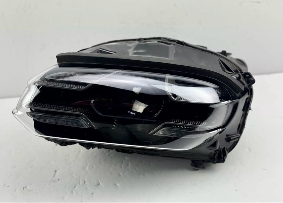 Фара Porshe Taycan Matria Правая , Левая Америка 9J1.941.036