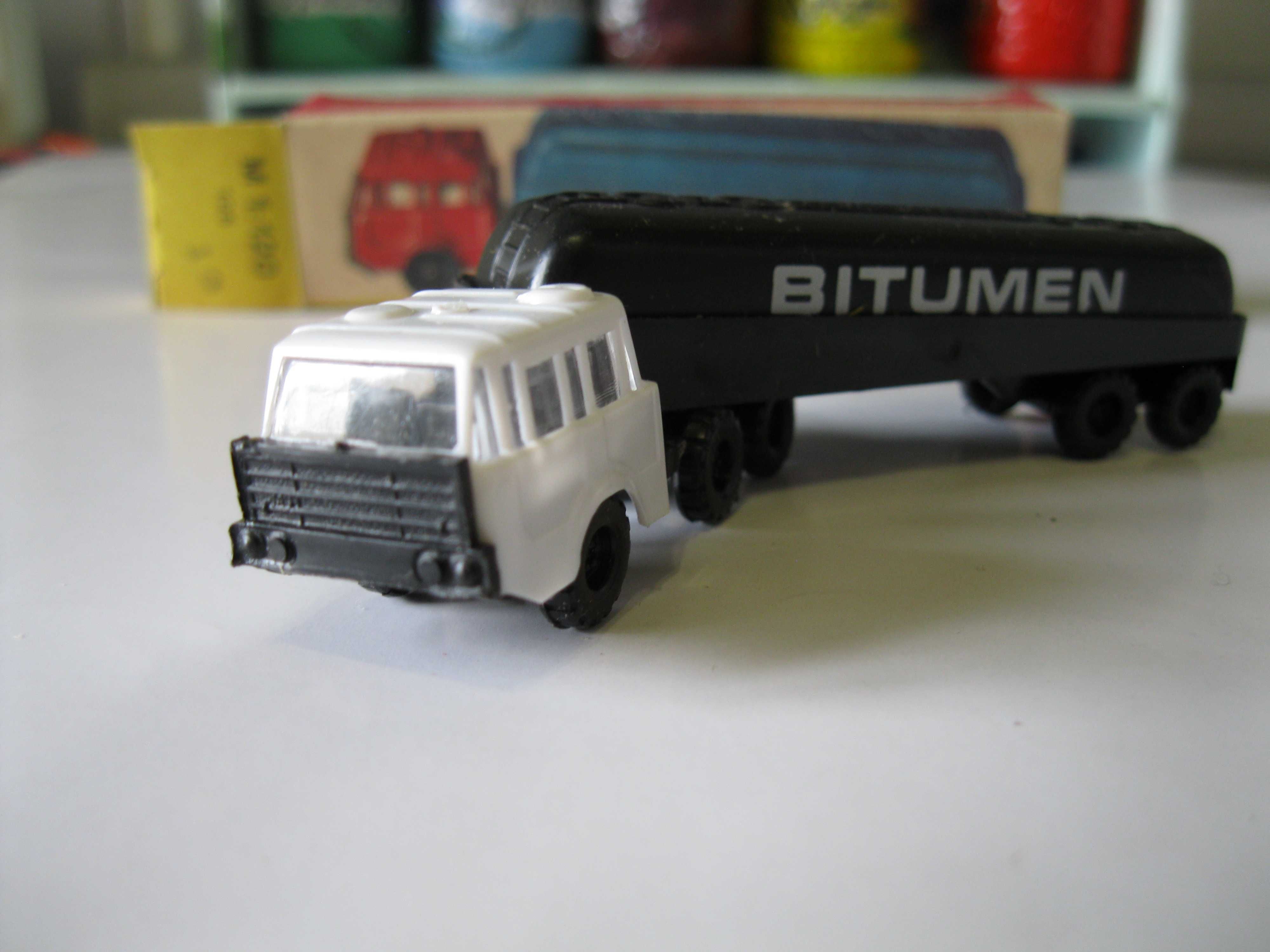 Машинка Tatra 81366 ГДР 1:120