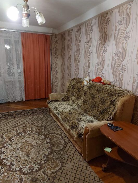 Сдам 3х комнатную квартиру по ул.Парамонова, 3 этаж, военным