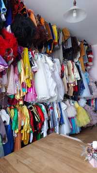 Продаж готового бізнесу-прокат дитячих святкових костюмів та суконь