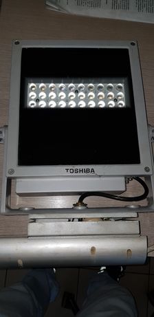 Halogen Led 230v Toshiba
