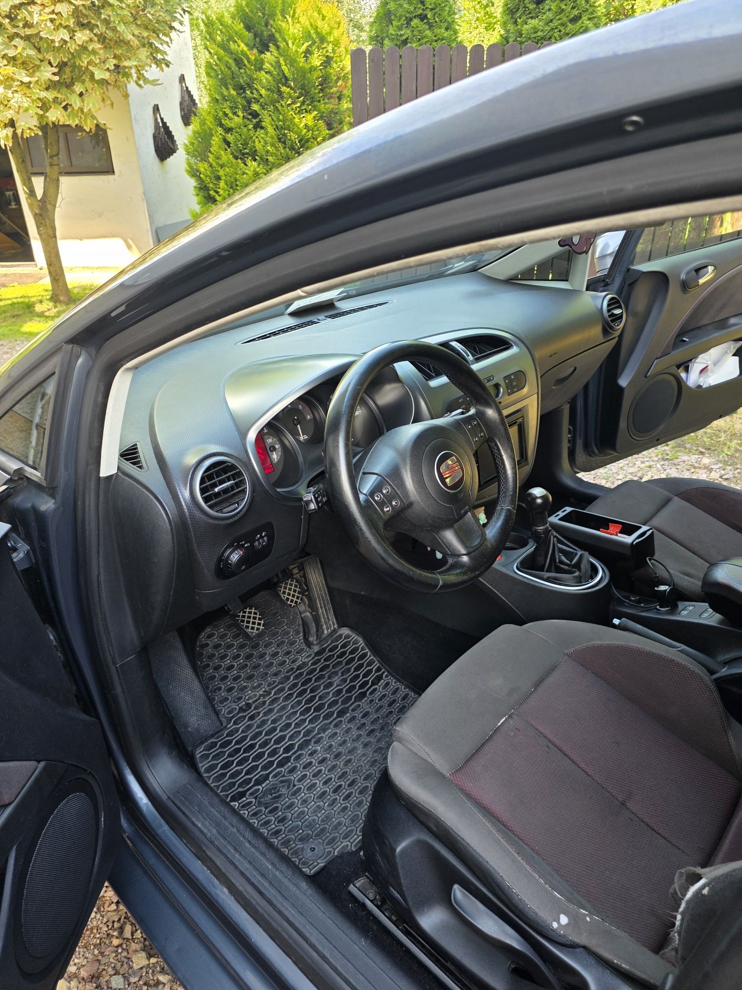 Leon II 1p 2.0 2006r