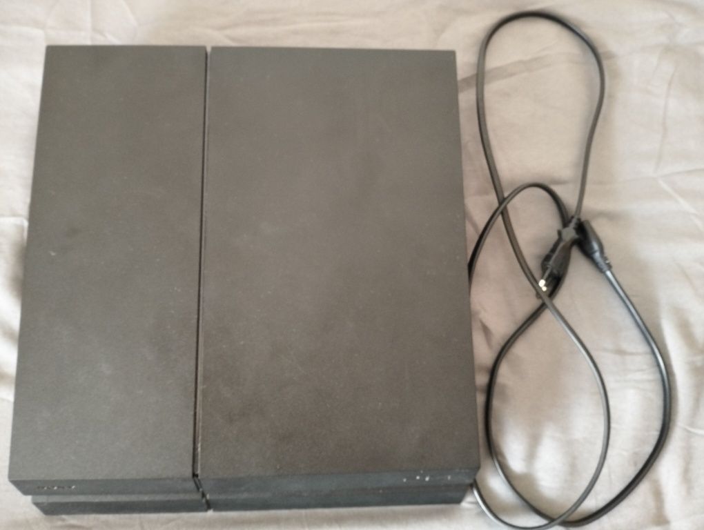 PS4 fat 1TB usada