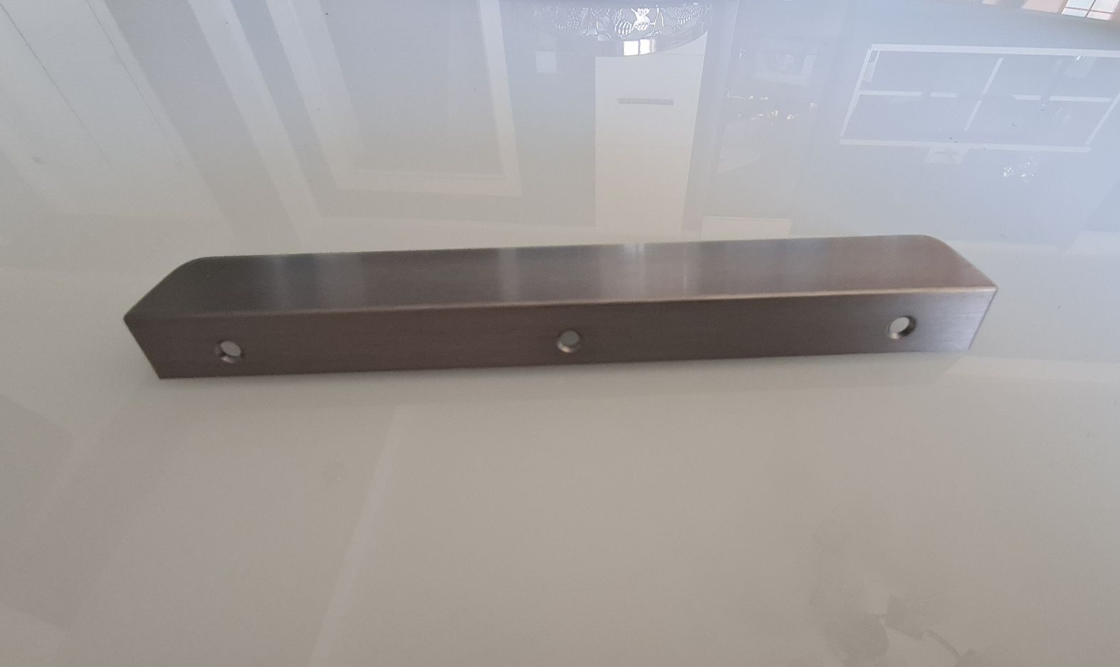 Uchwyt meblowy krawędziowy Edge Straight  200 mm, aluminium szczotkowa
