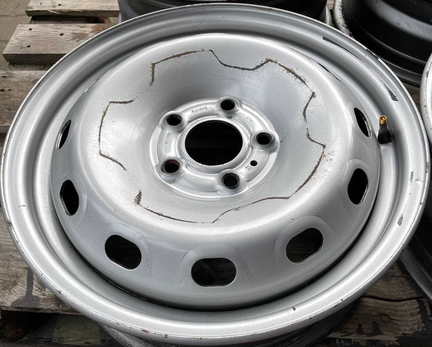 Felgi Stal 16" Renault Trafic/ Opel Vivaro/ Nissan NV300/ FIAT TALENTO