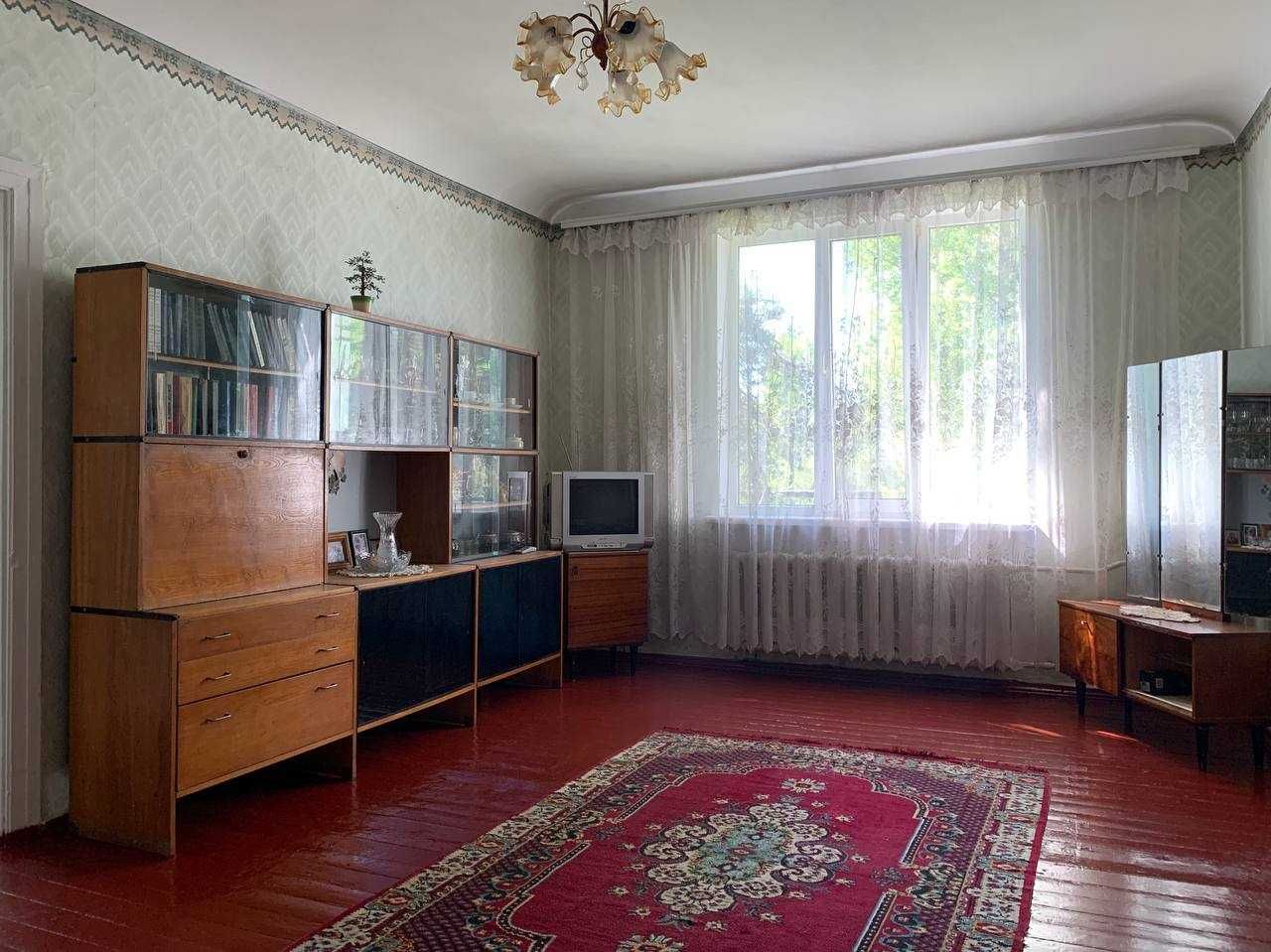 Продам 3-кімнатну квартиру в Шостці (вулиця Озерна)
