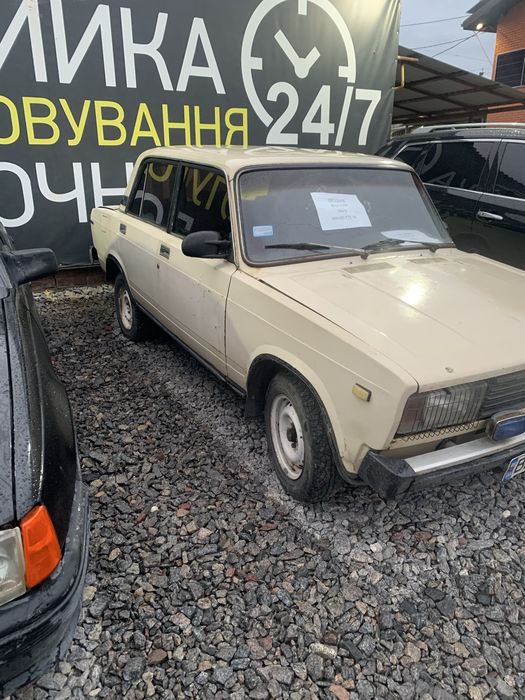 Ваз 2105 сів і поїхав