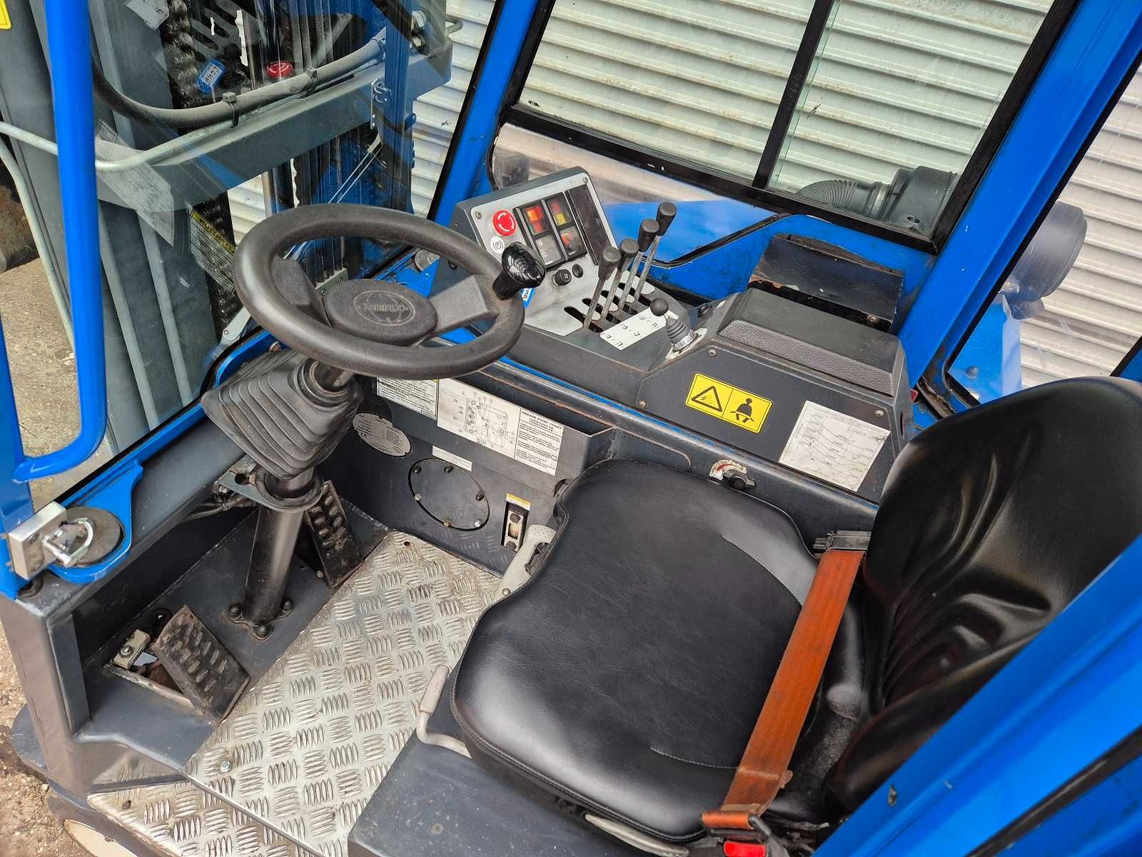 Combilift CB3000 • TRIPLEX • 11-2017 • wózek widłowy czterokierunkowy