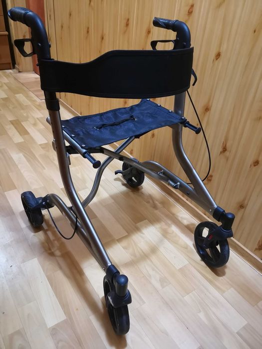 Balkonik, chodzik rehabilitacyjny składany, podpórka