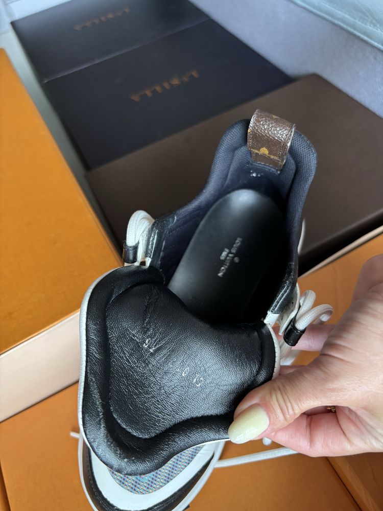 Louis Vuitton редкие, в идеальном состоянии