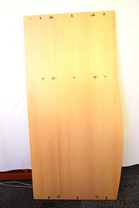 Biurko 120 x 60 cm, wysokość 75 cm, kolor buk.