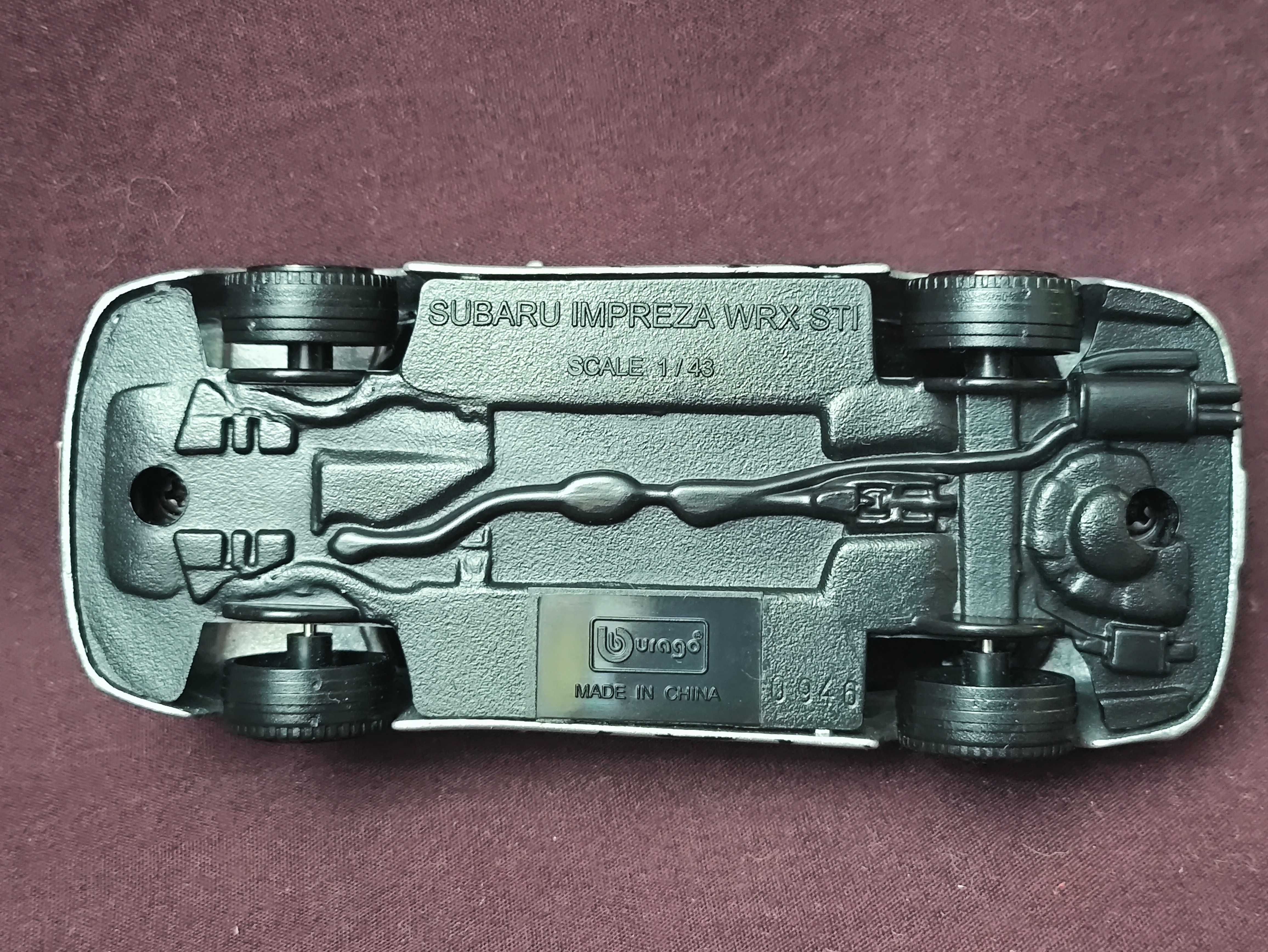 Машинка Subaru Impreza WRX STI 1:43 Bburago