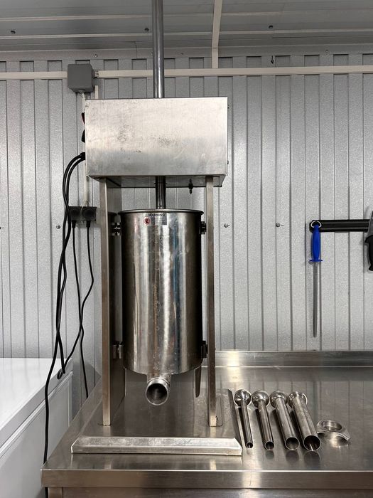 Електричний шприц для ковбас Beeketal