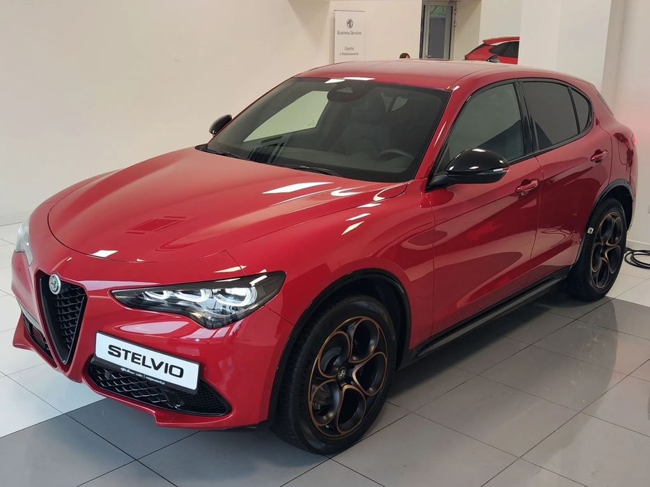 Alfa Romeo Stelvio BLACK WEEKS ! • 2025 INTENSA • 280KM AT8 AWD • Alfa Red • OC/AC za 1%